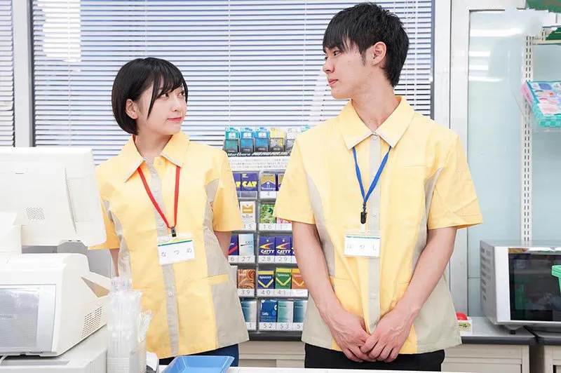 Bí mật địt nhau Người chồng khi đi làm thêm ở cửa hàng tiện lợi