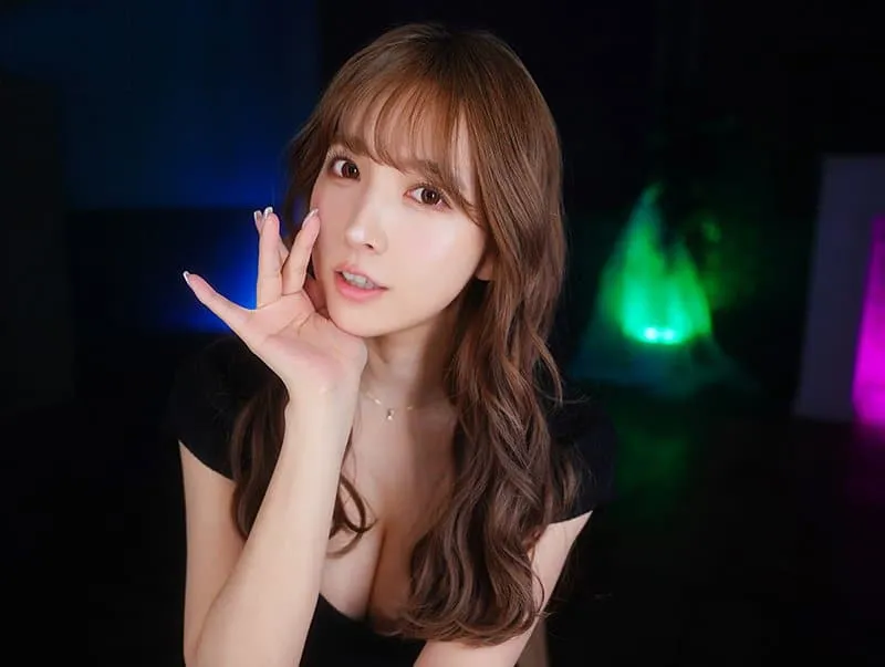 Yua mikami và những chuyện gợi cảm gạ nện nhẹ nhàng